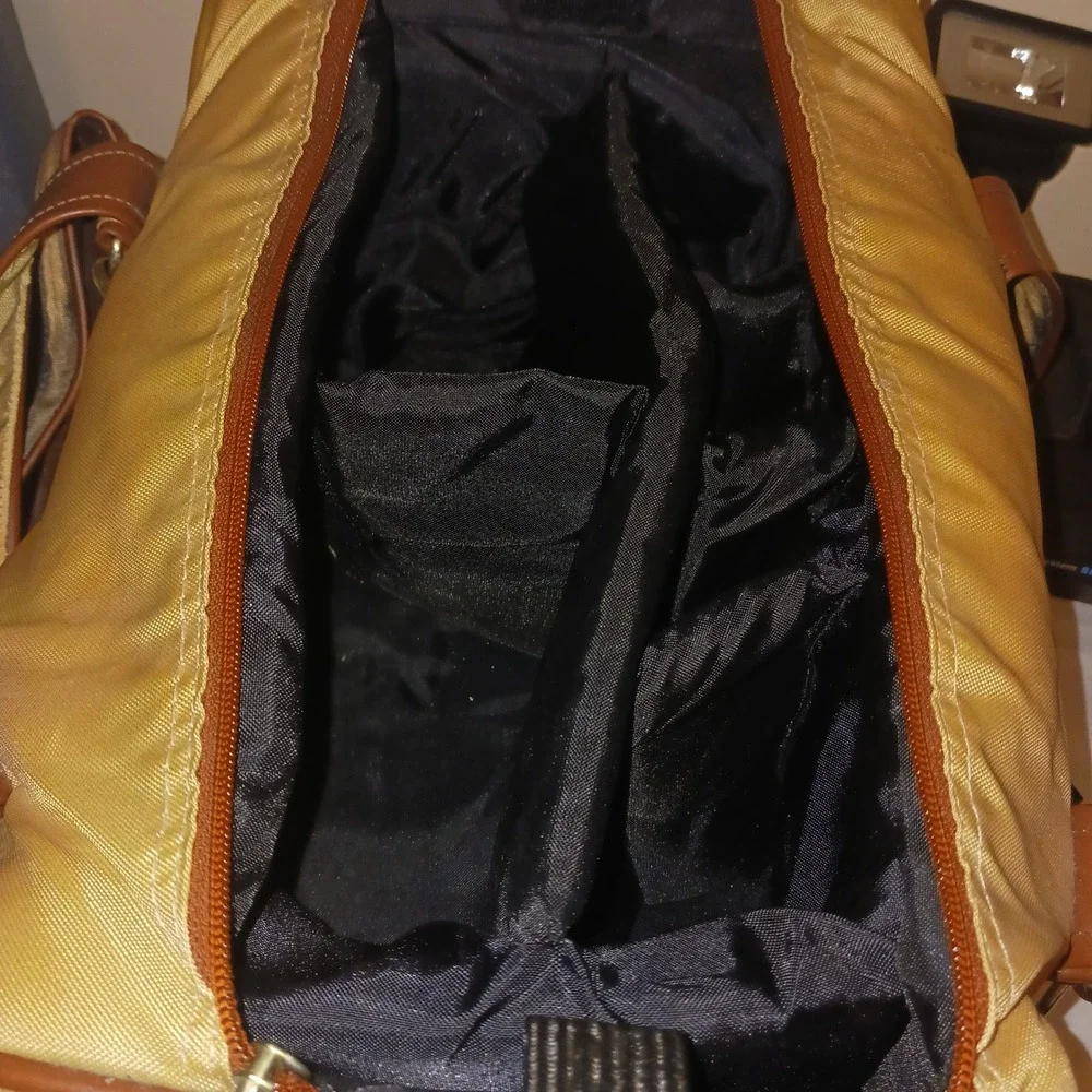 Unbranded vintage gold